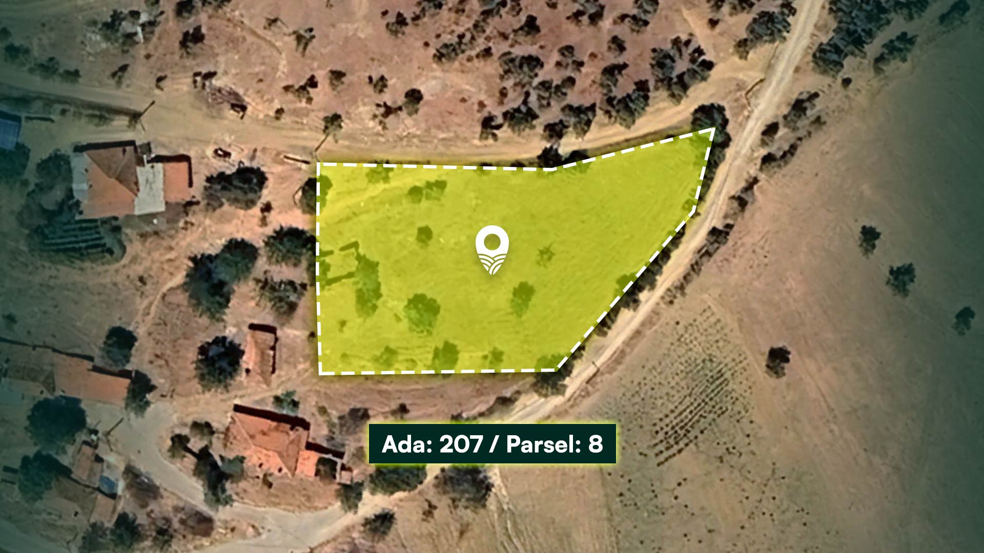 Manisa Kula Bebekli’de Köyiçi Konumda, 2 Kat İmarlı 2.723 m2 Bahçe Nitelikli Arsa