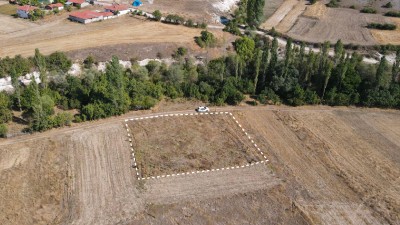 Kütahya Çavdarhisar İlcikören’de Köy Yerleşik Alan İçerisinde 168 m² İmarlı Arsa Fırsatı