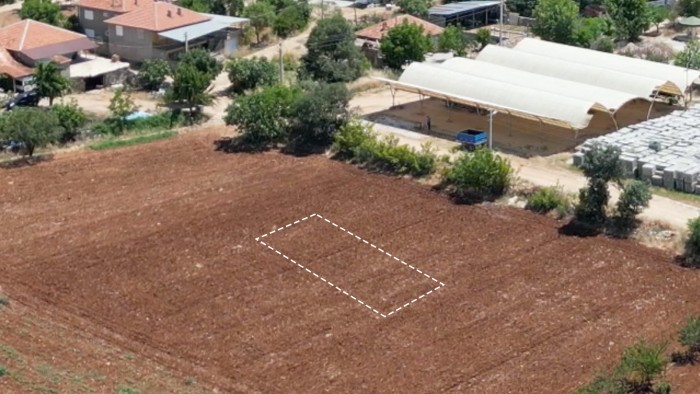 Denizli Bekilli'de Yerleşim Alanı İçerisinde 224 m2 Ticari İmarlı Arsa