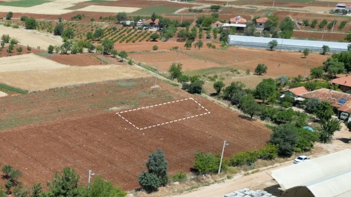 Denizli Bekilli'de Gelişime Açık Bölgede 263 m2 Ticari İmarlı Arsa