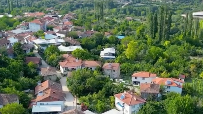 Bilecik Merkez Çukurören'de 1/100.000'lik Plan İçerisinde, Anayola Bir Parsel Mesafede 7.374 m2 Tarla